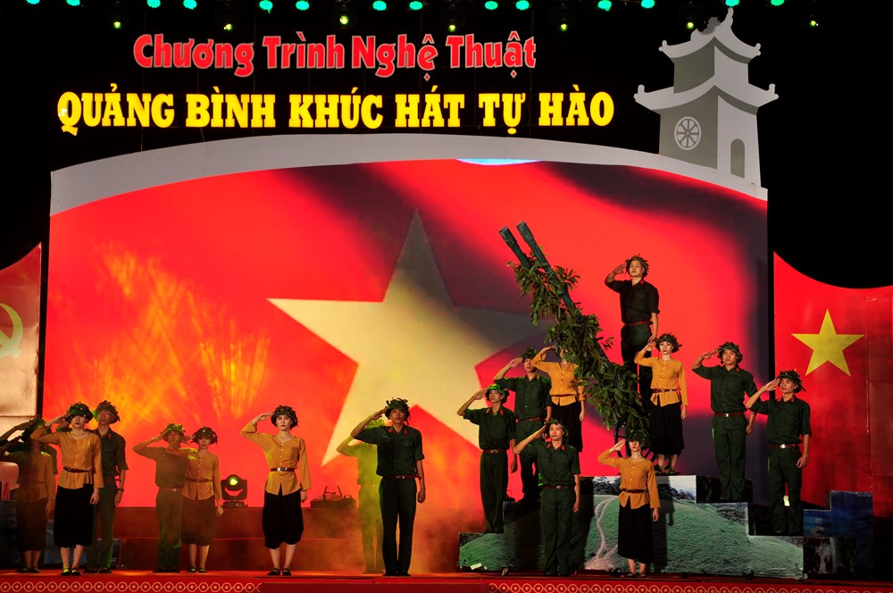 Chương trình nghệ thuật “Quảng Bình khúc hát tự hào” - ảnh 1