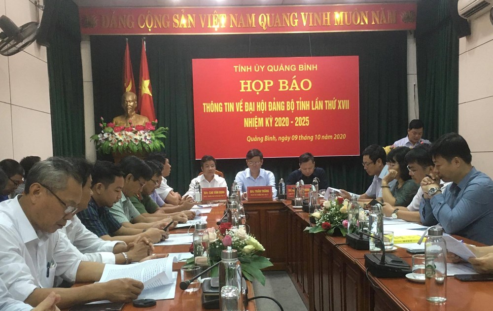 Quảng Bình phát triển du lịch trở thành ngành kinh tế mũi nhọn - ảnh 1