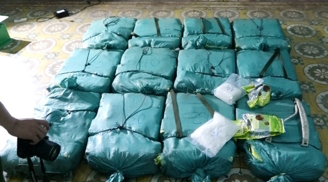 Quảng Bình: Khởi tố vụ án, khởi tố bị can vụ vận chuyển hơn 3 tạ ma túy đá - ảnh 1