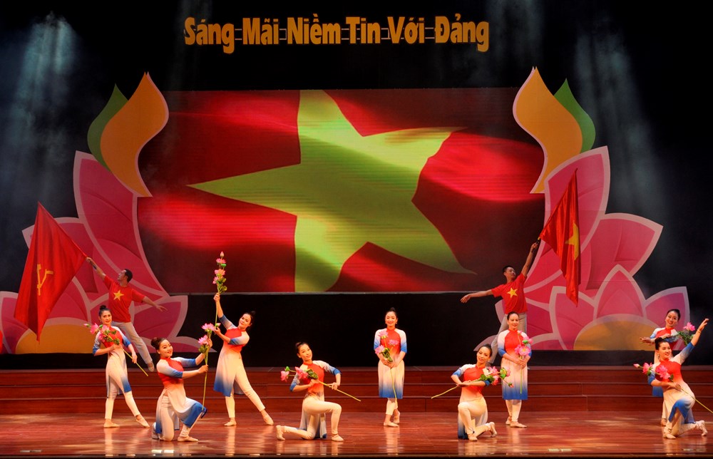 Chương trình nghệ thuật “Sáng mãi niềm tin với Đảng” - ảnh 3