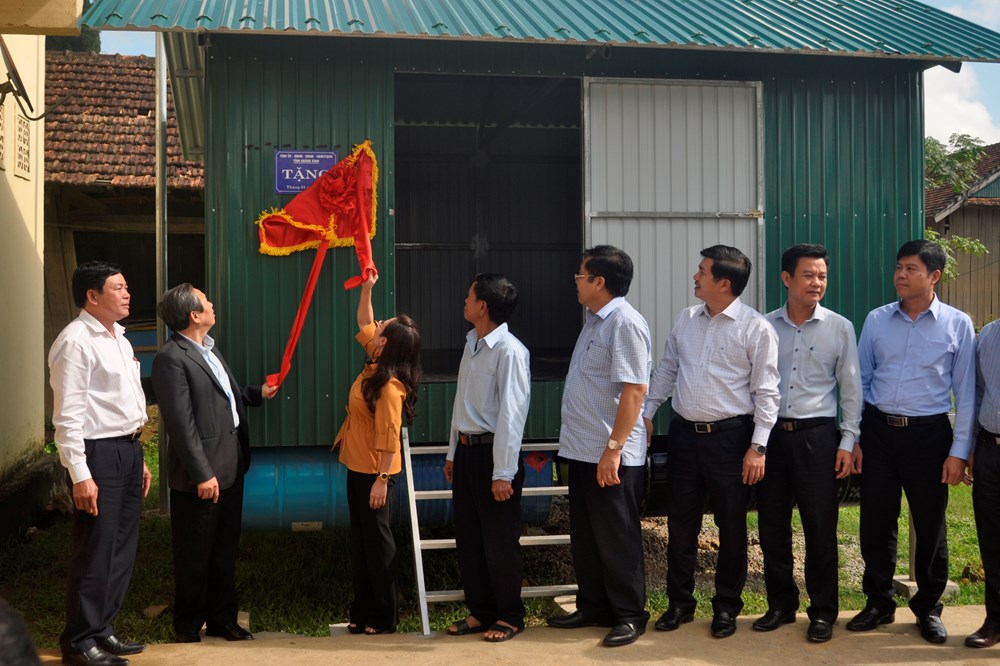 Quảng Bình bàn giao 64 nhà bè vượt lũ ở Tân Hóa - ảnh 3