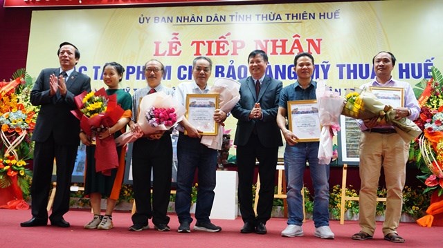 Bảo tàng Mỹ thuật Huế tiếp nhận 47 tác phẩm do các tổ chức, cá nhân trao tặng - ảnh 4