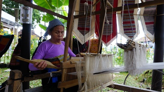 Trải nghiệm nhiều chương trình đặc sắc tại Festival Nghề truyền thống Huế 2019 - ảnh 6