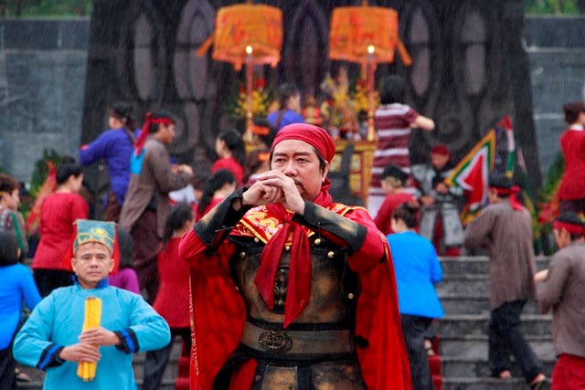 Dâng hương kỷ niệm 230 năm Nguyễn Huệ lên ngôi Hoàng đế Quang Trung - ảnh 2