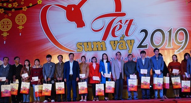 Bộ trưởng Nguyễn Ngọc Thiện thăm và chúc Tết Mẹ Việt Nam anh hùng - ảnh 5
