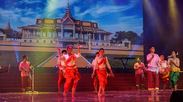 Bộ trưởng Nguyễn Ngọc Thiện dự bế mạc Liên hoan Tiếng hát Đường 9 xanh 2019 - ảnh 2