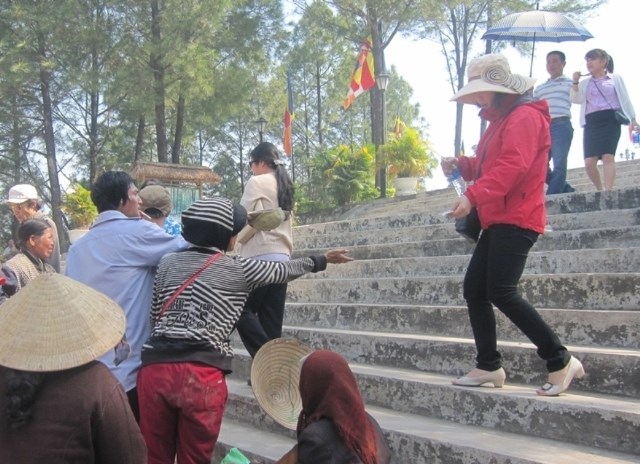 Lượng khách du lịch đến các tỉnh, thành phía Bắc tăng cao - ảnh 3
