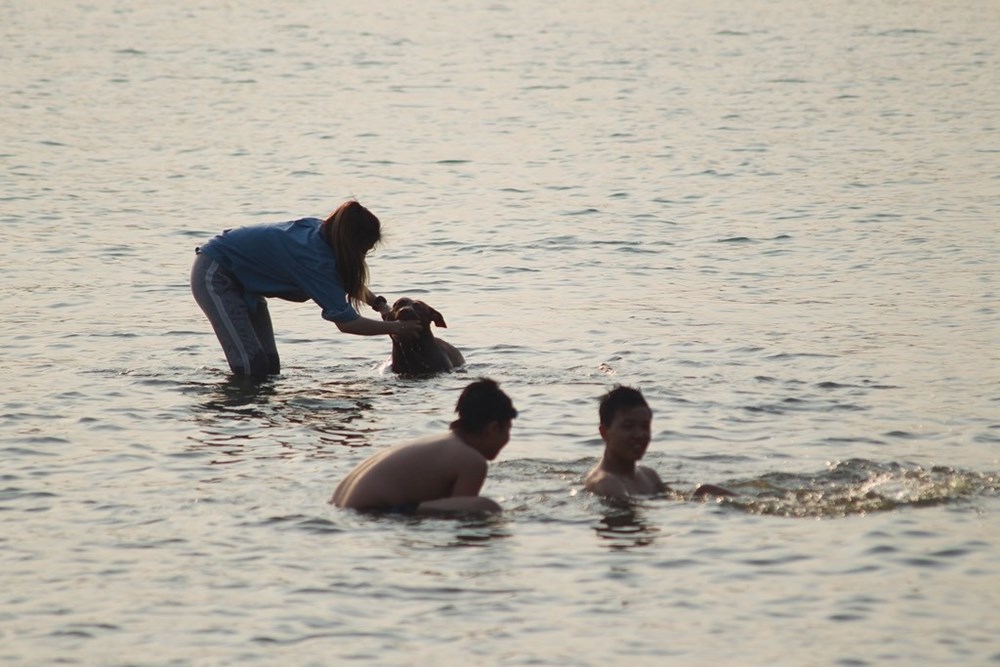 Người Hà Nội đang  “bỏ phố lên núi” vì nắng nóng - ảnh 4