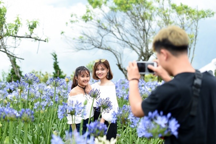 Người Hà Nội đang  “bỏ phố lên núi” vì nắng nóng - ảnh 6