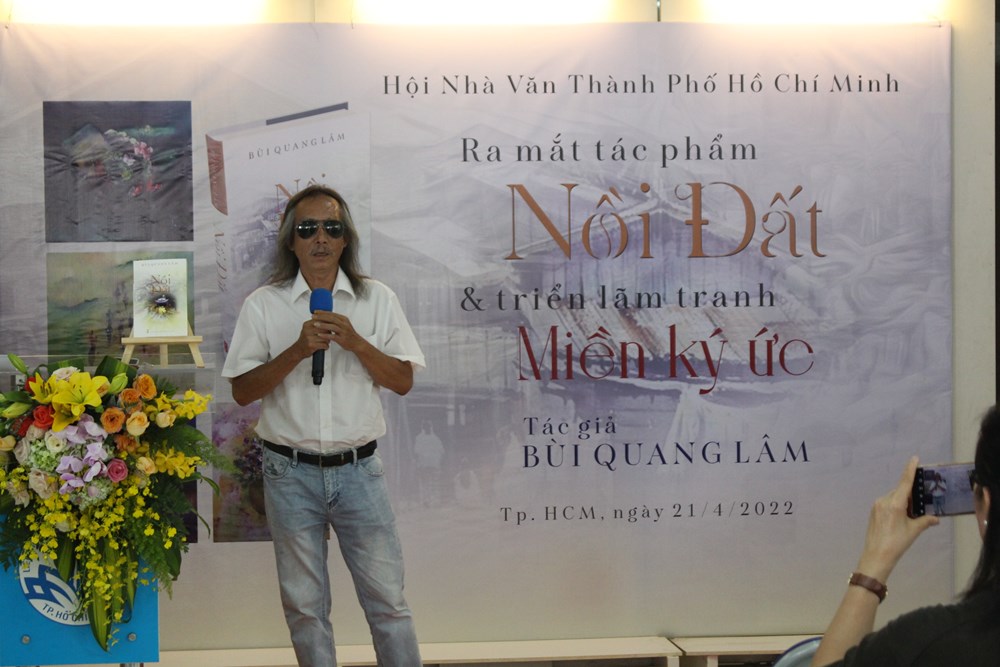 Ra mắt tác phẩm “Nồi đất” và triển lãm tranh “Miền ký ức” - ảnh 2