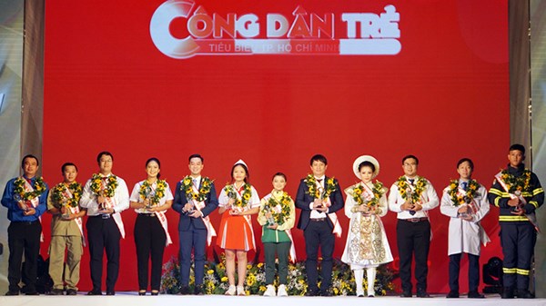 TP.HCM vinh danh 12 công dân trẻ tiêu biểu 2020 - ảnh 1