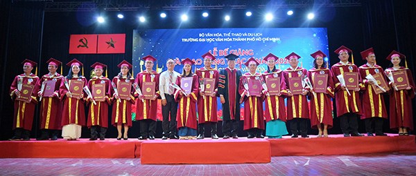 Trường ĐH Văn hóa TP.HCM xóa tên 77 học viên sau ĐH do không đảm bảo nội quy học tập - ảnh 2