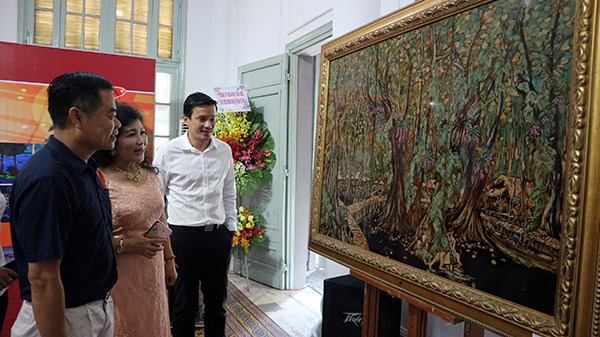 Triển lãm tranh của các họa sĩ đến từ Cà Mau - ảnh 1