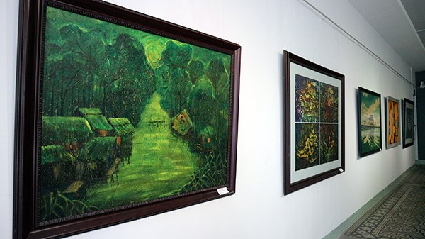 Triển lãm tranh của các họa sĩ đến từ Cà Mau - ảnh 2