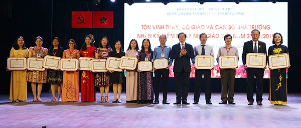 Thứ trưởng Tạ Quang Đông: “Tôi đặc biệt ấn tượng về quan điểm văn hóa của Nhà trường!” - ảnh 2