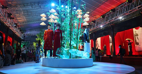 TP.HCM: Khai mạc chuỗi hoạt động “Sài Gòn - TP.HCM, 44 năm tự hào mang tên Bác” - ảnh 3