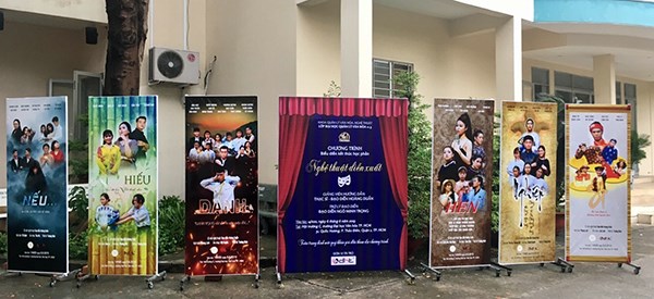 Sinh viên kết thúc học phần bằng diễn tiểu phẩm - ảnh 4