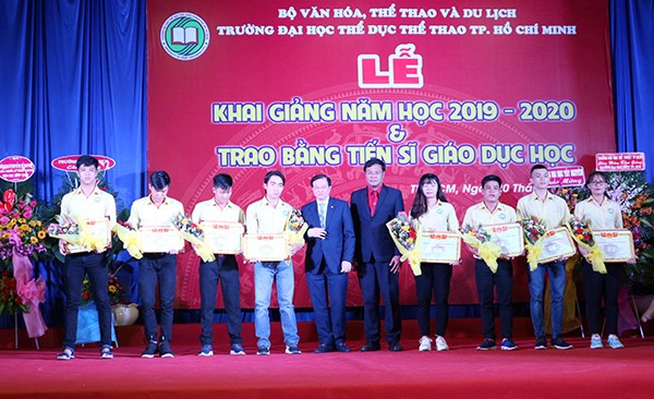 Trường ĐH Thể dục thể thao TP.HCM khai giảng năm học mới - ảnh 3