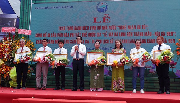 Công bố Di sản văn hóa phi vật thể quốc gia “Lễ vía bà Linh Sơn Thánh Mẫu - núi Bà Đen” - ảnh 3