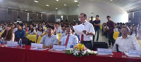Đội dự thi Trường ĐH Luật TP.HCM giành giải Nhất game show “Bản quyền và sáng tạo” - ảnh 4