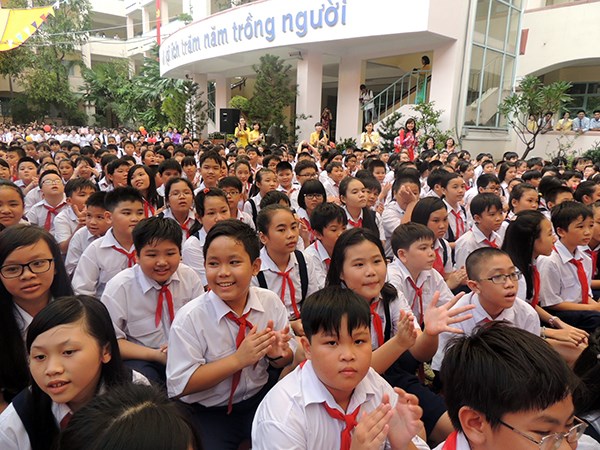 TP.HCM cho học sinh nghỉ học đến ngày 15.3, riêng lớp 12 nghỉ đến ngày 8.3 - ảnh 1