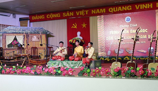 Trình diễn âm nhạc dân gian Khmer Nam Bộ - ảnh 4