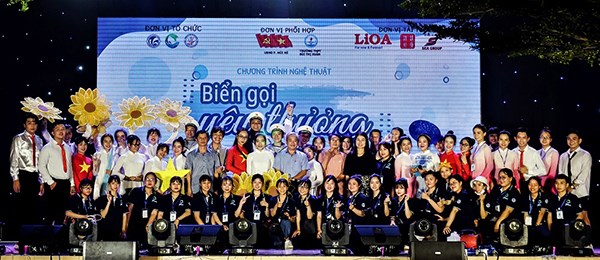 Sinh viên Văn hóa chung tay bảo vệ môi trường biển - ảnh 6