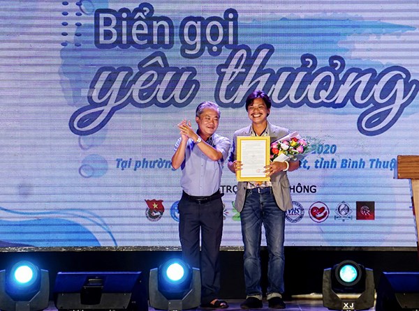 Sinh viên Văn hóa chung tay bảo vệ môi trường biển - ảnh 5