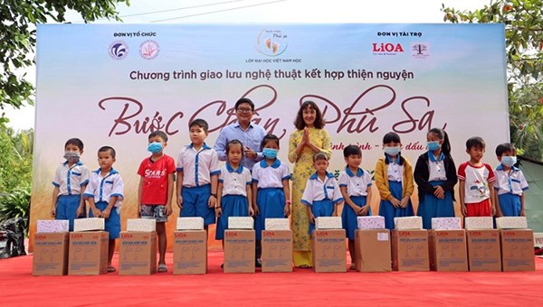 Hành trình “Bước chân phù sa” của sinh viên trường Đại học Văn hóa TP.HCM - ảnh 3