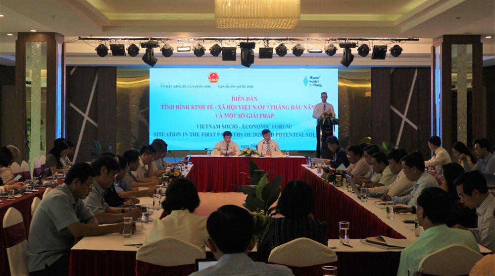 Diễn đàn tình hình kinh tế - xã hội Việt Nam 9 tháng năm 2020 và một số giải pháp - ảnh 4