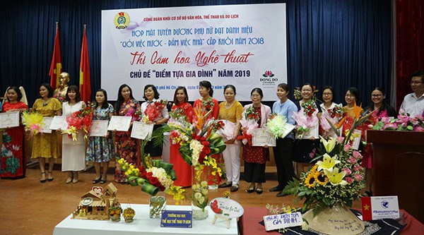Hội thi cắm hoa nghệ thuật "Điểm tựa gia đình" 2019 - ảnh 2