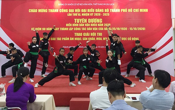 Tuyên dương “Dân vận khéo” và trao giải sáng tác các tác phẩm nghệ thuật, thể dục cổ động - ảnh 1