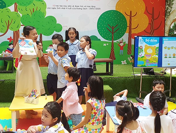 "Gia đình yêu thương - Đồng hành cùng con qua từng trang sách nhỏ" - ảnh 2