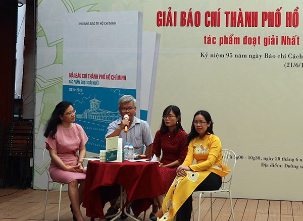 Ra mắt tập sách Giải báo chí TP.HCM - Tác phẩm đoạt giải nhất - ảnh 1