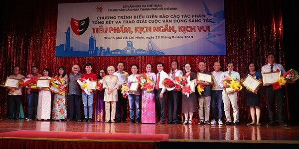 Tác phẩm còn nặng về tuyên tuyền, cổ động mà nhẹ về cách thể hiện hình tượng - ảnh 3