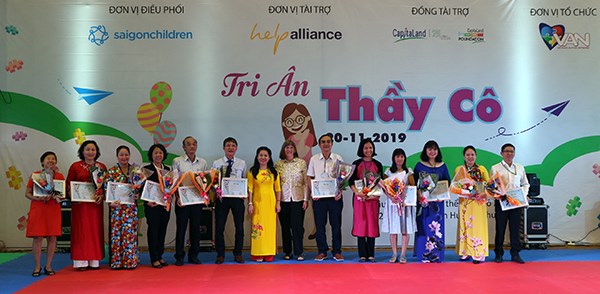 Tri ân thầy cô dạy trẻ tự kỷ - ảnh 1