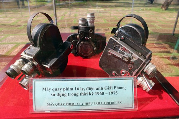 Triển lãm 200 hình ảnh “Biển đảo Việt Nam qua góc nhìn điện ảnh” tại LHP VN lần thứ XXI - ảnh 8