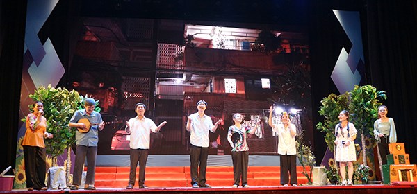Trao giải hội thi tiểu phẩm về văn hóa ứng xử, xây dựng nếp sống văn minh trong cộng đồng - ảnh 1