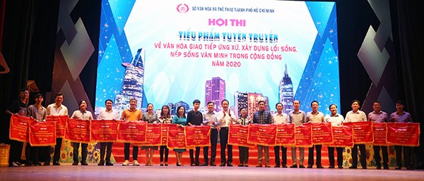 Khai mạc hội thi tiểu phẩm về văn hóa ứng xử, xây dựng nếp sống văn minh trong cộng đồng - ảnh 1