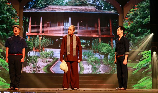 Phát sóng chương trình nghệ thuật đặc biệt “Hồ Chí Minh - Chân dung một con người vĩ đại” - ảnh 3