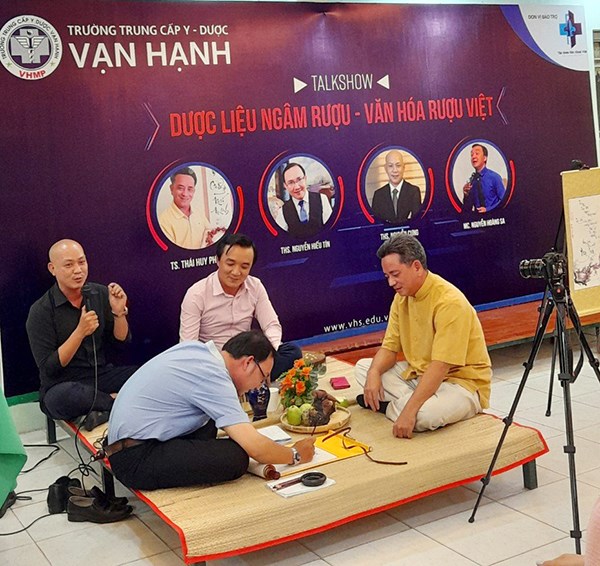 Bàn về Văn hóa rượu Việt - ảnh 2