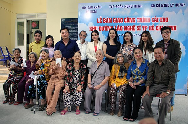 Gia đình NSND Lý Huỳnh bàn giao công trình tu bổ Khu Dưỡng lão Nghệ sĩ TP.HCM - ảnh 1