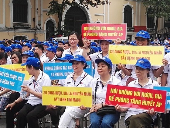 Khi uống rượu bia liệu còn đủ tỉnh táo để suy nghĩ đến trách nhiệm không? - ảnh 1