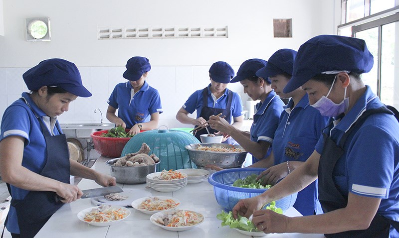 "Quấy rối tình dục" sẽ được quy định thế nào tại Bộ luật Lao động sửa đổi - ảnh 2