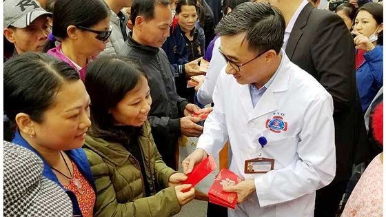 “Chuyến xe yêu thương” của những người bệnh về quê đón Tết - ảnh 2