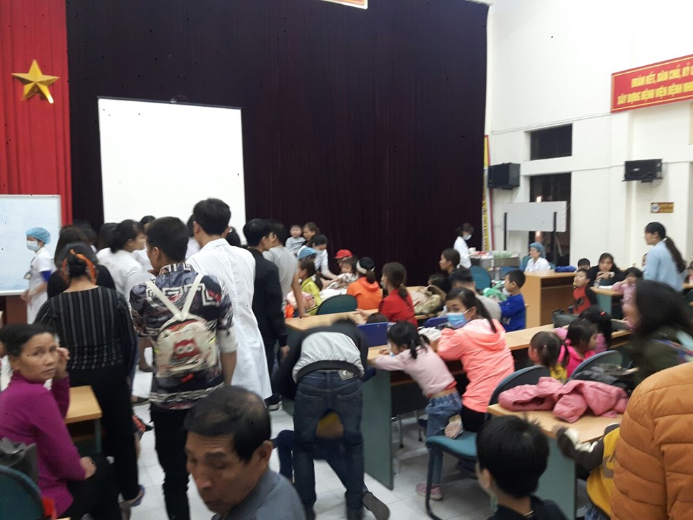 Bác sĩ nói gì về “làn sóng” gần 400 phụ huynh ở Bắc Ninh đưa con đi xét nghiệm sán lợn? - ảnh 1