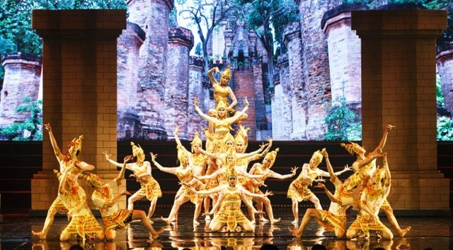 Bảo tồn phát huy giá trị dân ca, dân vũ đồng bào dân tộc thiểu số gắn với phát triển du lịch - ảnh 1