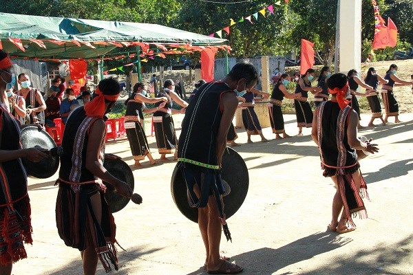 Kon Tum: Ra mắt 2 CLB sinh hoạt văn hóa gắn với phát triển du lịch - ảnh 3