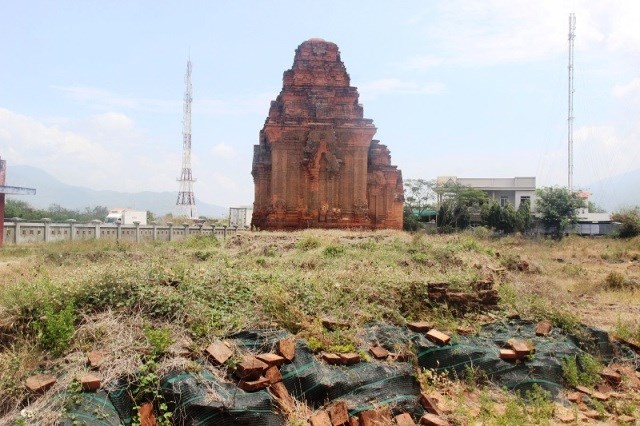 Ninh Thuận: Cần cần quan tâm bảo tồn, phát huy giá trị di tích để thu hút khách du lịch - ảnh 2