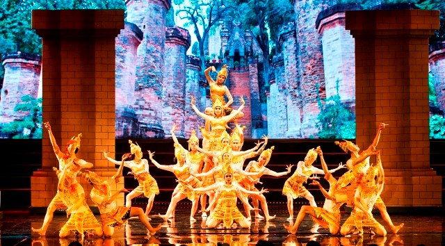 Khánh Hòa: Xem xét cho phép hoạt động văn hóa, thể thao, tắm biển trở lại từ ngày 16.10 - ảnh 1